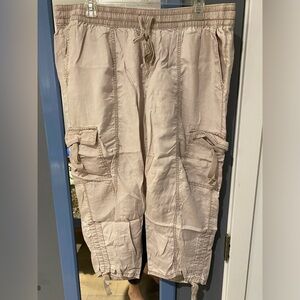 Women’s 18/20 Cargo convertible Capri/Ankle pants